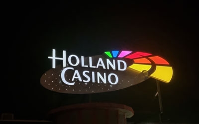 70-jarige vrouw wint 1 miljoen euro bij Holland Casino Breda 70-jarige vrouw wint 1 miljoen euro bij Holland Casino Breda