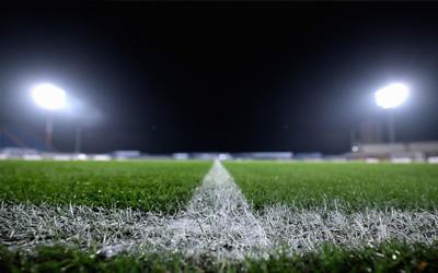 Ajax en Twente spelen vanavond hun eerste officiële wedstrijden van het seizoen