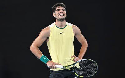 Alcaraz neemt het op tegen stugge Italiaan Berrettini voor kwartfinaleplaats