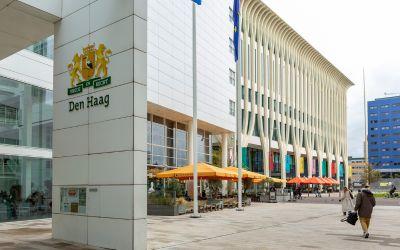 JongKsa brengt werkbezoek aan gemeente Den Haag