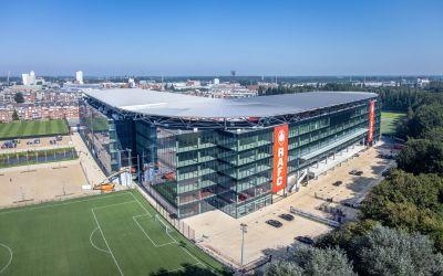 Minderjarige speler van Royal Antwerp FC speelt zonder goksponsor op het shirt Minderjarige speler van Antwerp FC speelt dit seizoen zonder goklogo