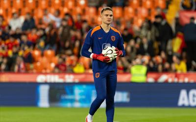 Oranje verliest van Algerije en gaat zonder overwinning naar het WK