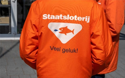 Staatsloterij van ruim 8 miljoen euro valt op lot abonneespeler Tiel Staatsloterij van ruim 8 miljoen euro valt op lot abonneespeler Tiel