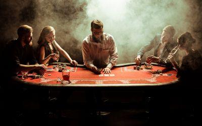 Topadvocaat 6 jaar cel in voor verzwegen pokerwinst Topadvocaat 6 jaar cel in voor verzwegen pokerwinst